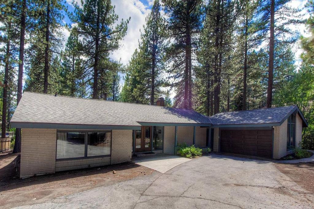 Incline Village House | Blue Laulea by Lake Tahoe Accommodations