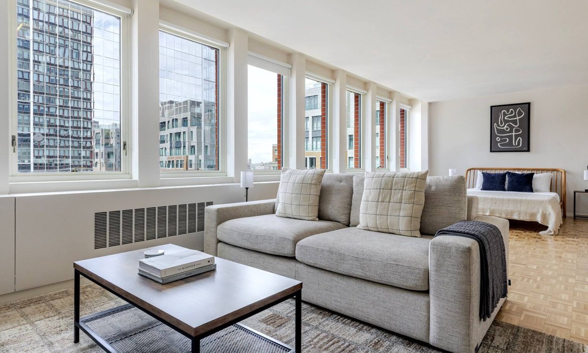 Prudential - St. Botolph Apartment | Blueground | Prudential, gym & AC, nr library