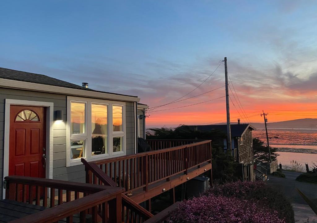 Old Town House | Boutique Ocean View Home with Private Hot Tub