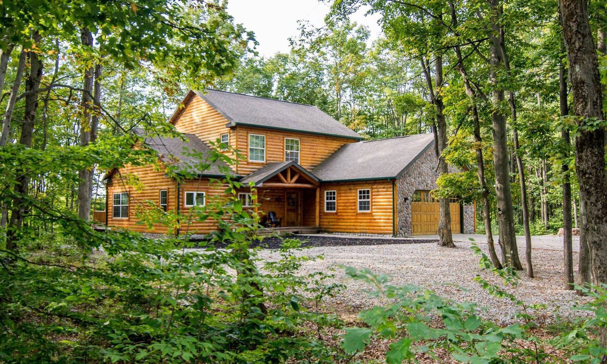 Boyne City House | Boyne Mountain Log Home
