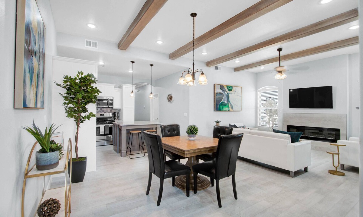 Sunland Park House | BRAND NEW, I-10/Sundland, great for LONG TERM STAYS