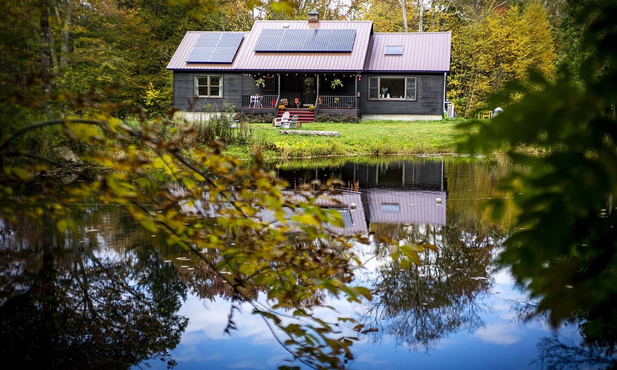 Walton Cabin | Cabin Noir - Private & Modern Cabin in the Western Catskills