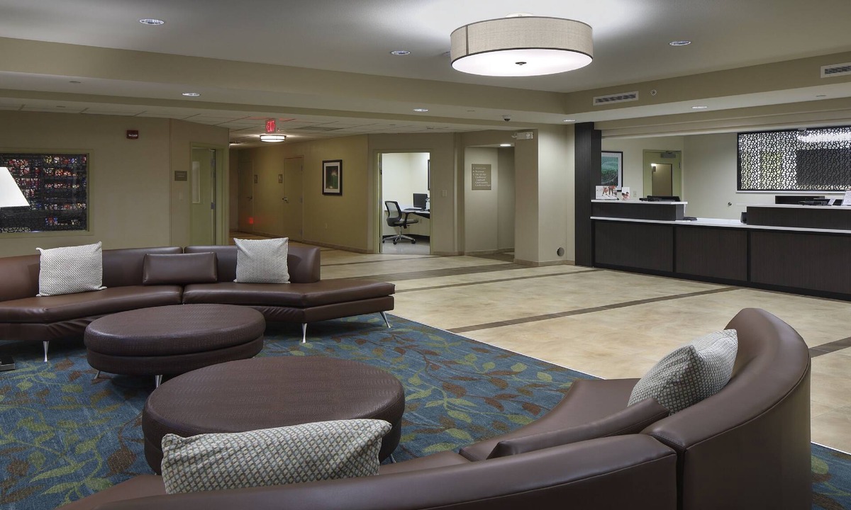 Yorkshire Hotel | Candlewood Suites Newark South - University Area by IHG