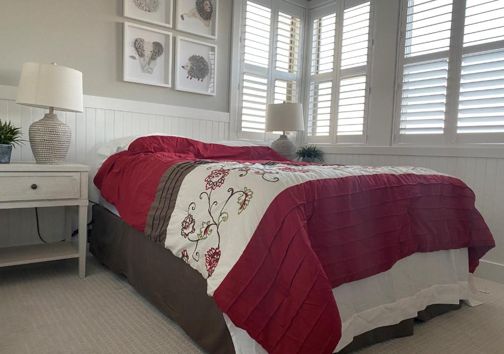 Edenvale House | Charming One Bedroom in a New Modern Suburban House