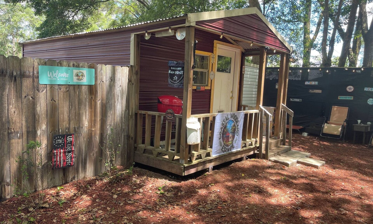 Yulee Cottage | Charming Rustic Tiny Home – Private 1 Ac Oasis - Yulee, FL