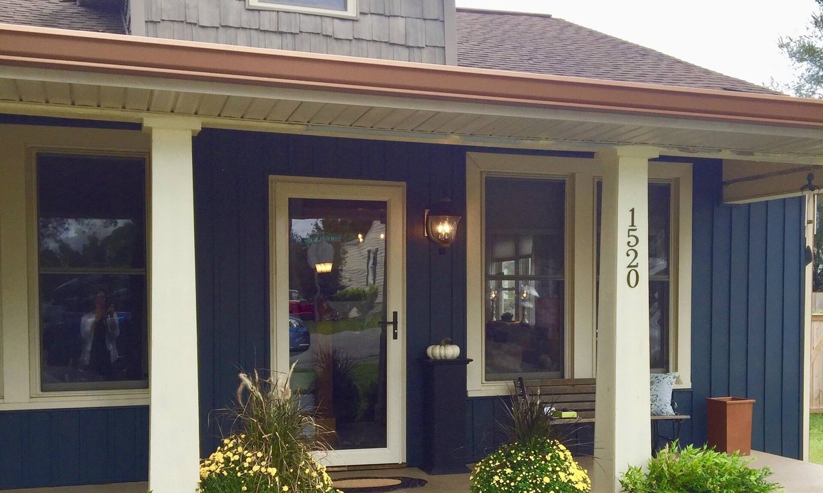 Cleveland House | Charming, trendy home in quaint downtown historic district of Cleveland
