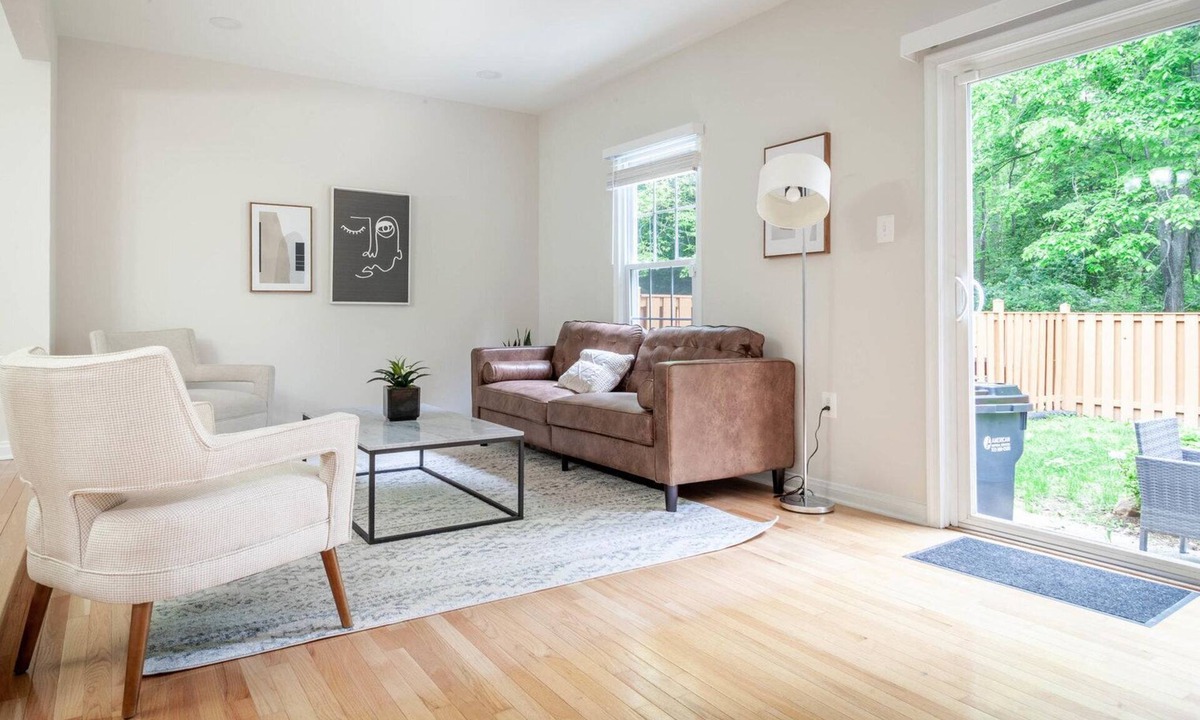 Fairfax House | Clean Fairfax 3BR w/W/D, close to Nationals Park, by Blueground
