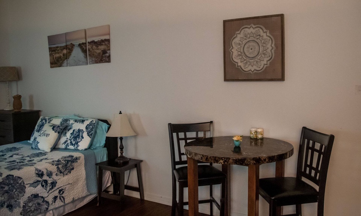 Harbor Apartment | Coastal Studio