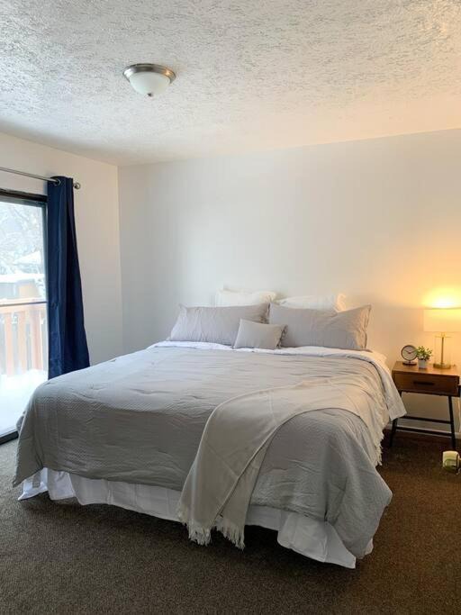 Midvale House | Comfy Duplex in the Heart of Salt Lake Valley