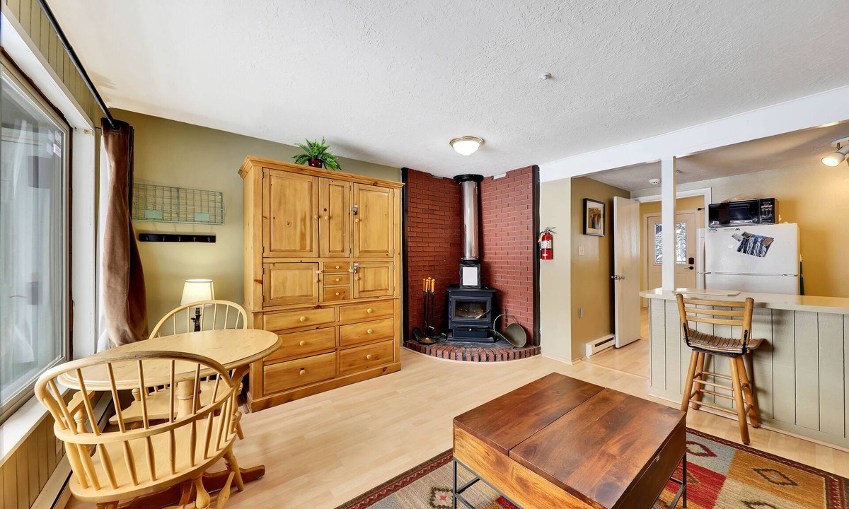 Brian Head Condo | Condo next to Chair 8 with wood burning fireplace in Brian Head