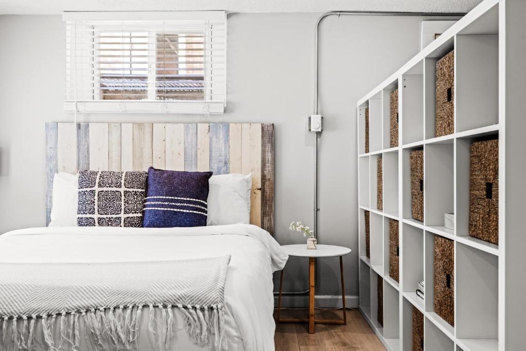 West Colfax Apartment | Contemporary Finishes - Studio Apt - Sloans Lake
