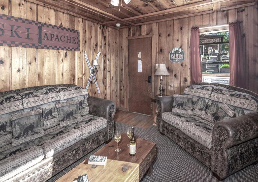 Ruidoso Cabin | Country Cabin, 2 Bedrooms, Fireplace, Midtown, Sleeps 6