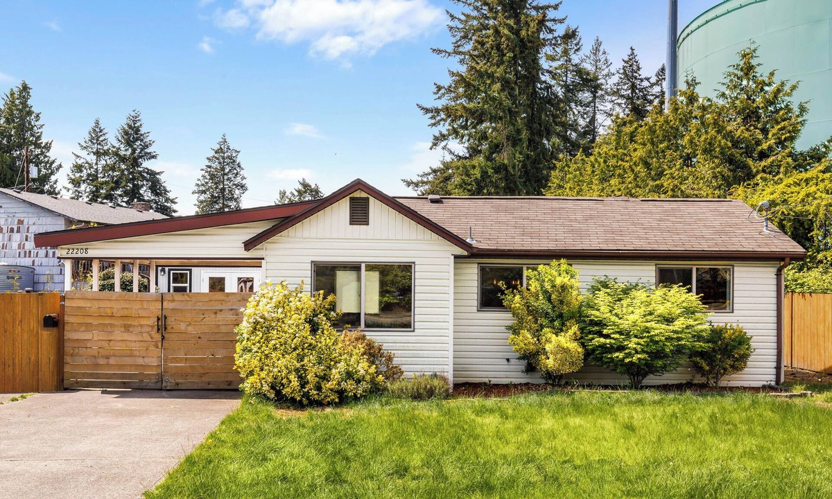 Mountlake Terrace House | Cozy 3BR Family Home w/ AC & WiFi near I-5