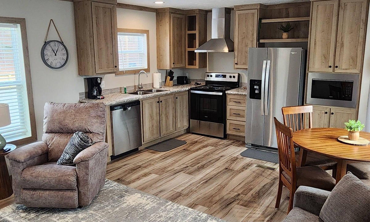 Springville Cottage | Cozy cottage w/1 bedroom, WiFi, AC in tranquil Springville close to boat ramps