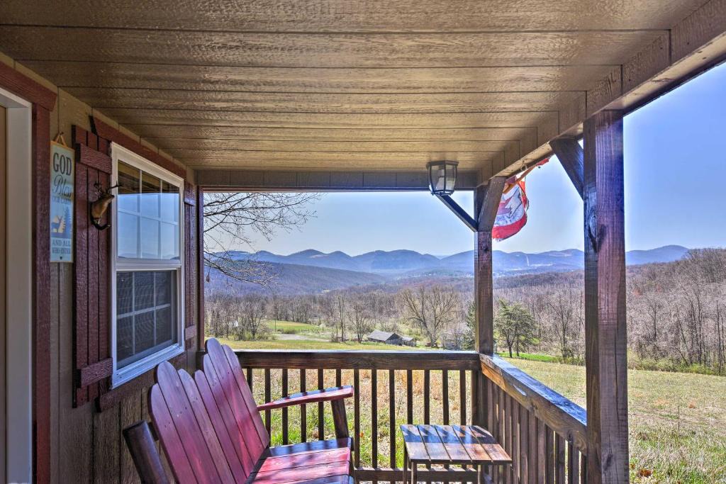 Cumberland House | Cozy Cumberland Cabin in the Allegheny Mountains!
