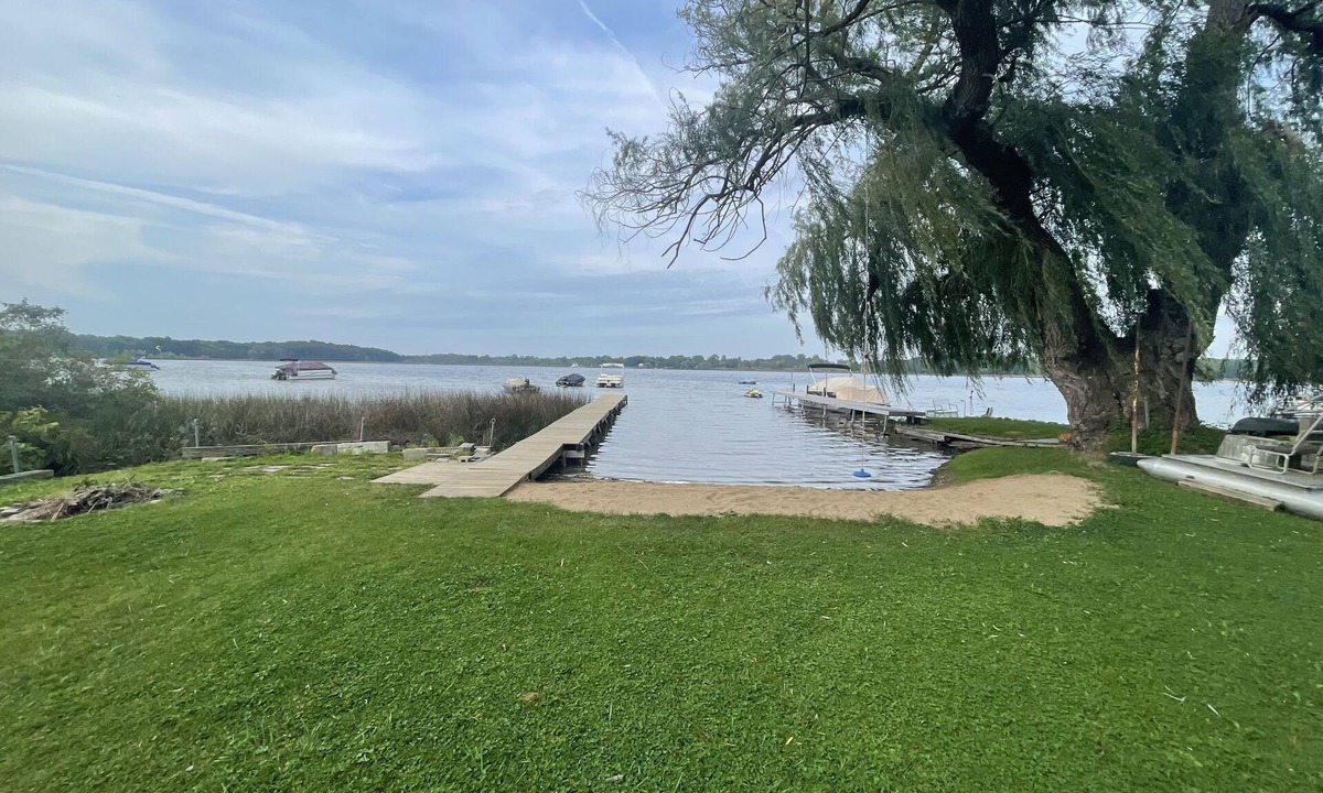 Gregory Cottage | Cozy, quiet cottage on beautiful lake 30 minutes from Ann Arbor