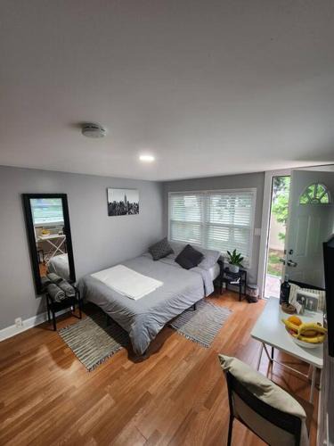 Queens Apartment | Cozy studio in a lovely area