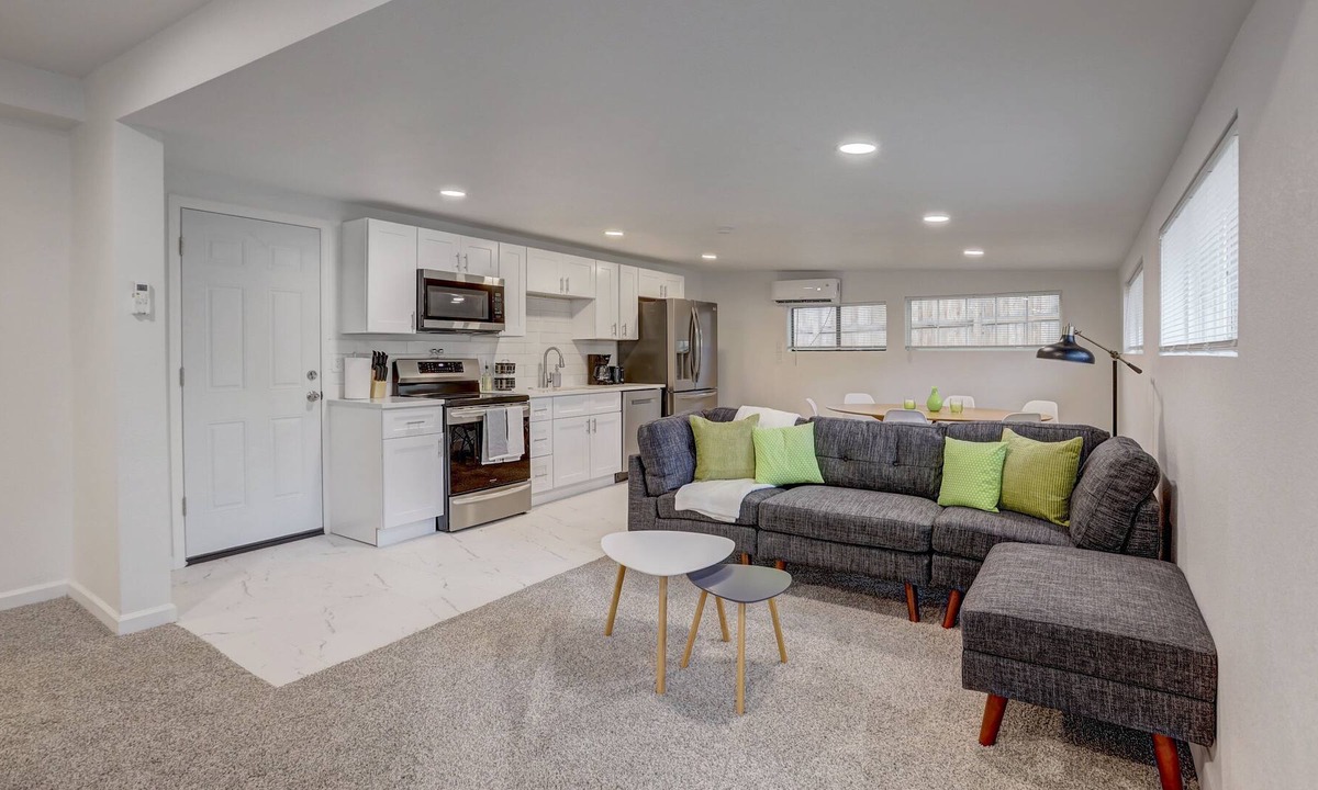 Eiber Apartment | Cozy Unit Close to Downtown, Skiing & RedRocks