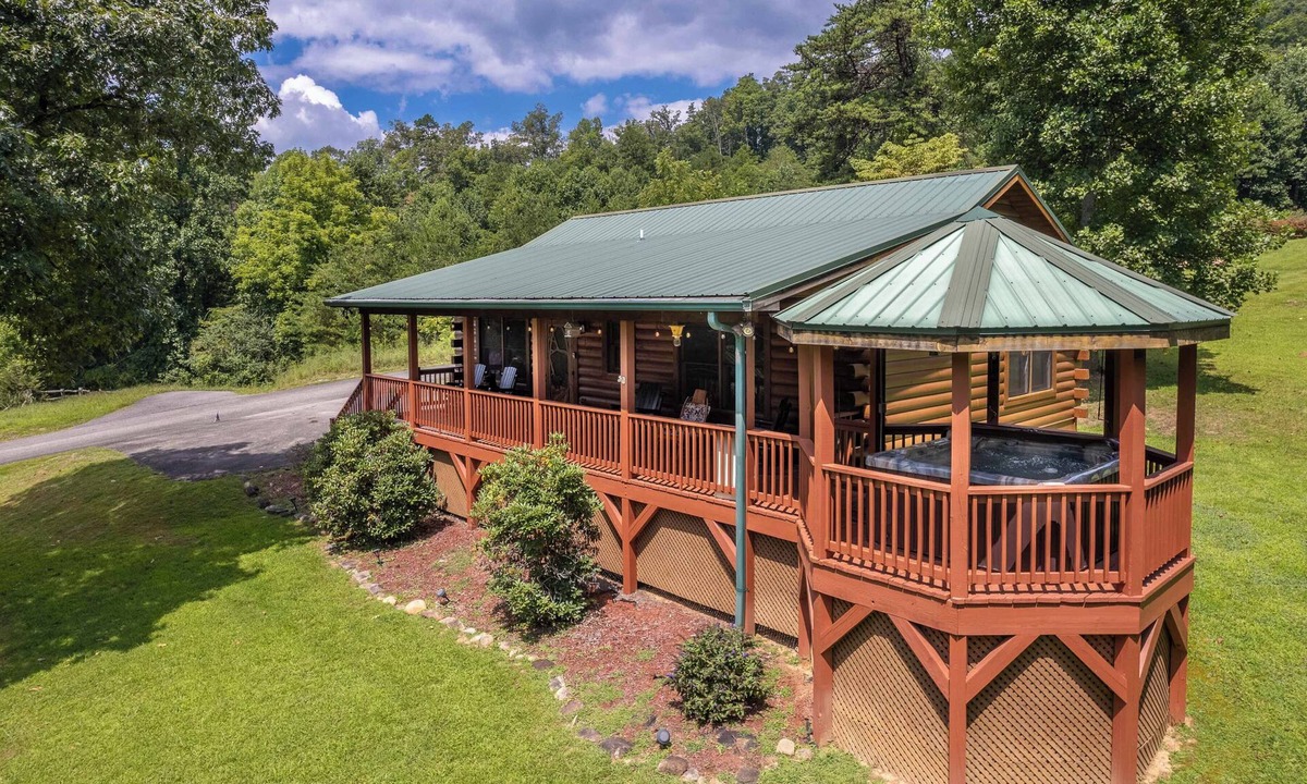 Qualla Cabin | Customer Appreciation Year! See Discount information in Ad