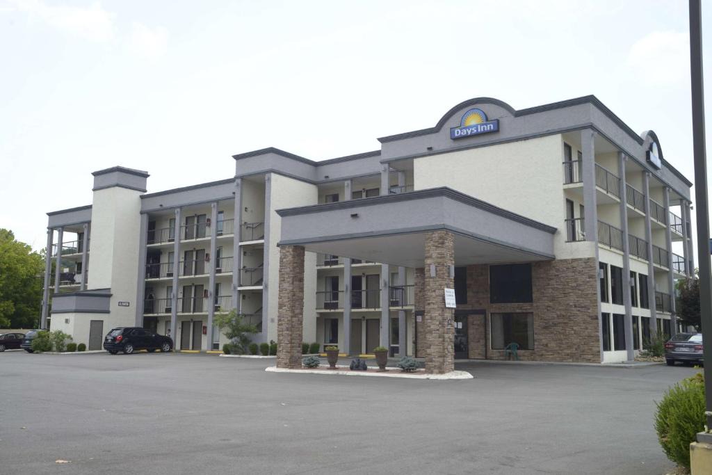 Kodak Hotel | Days Inn by Wyndham Kodak/Sevierville Intrstate SmokeyMntns