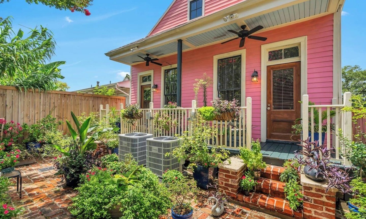 Treme House | Eclectic Duplex | Lovely Yard, Live Like a Local