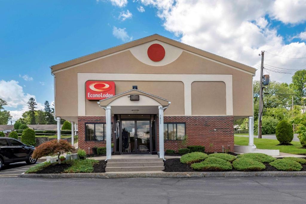 Econo Lodge Dewitt | DeWitt