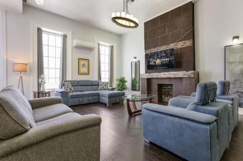 Faubourg Lafayette Apartment | Elegant 4BR Condo in Downtown