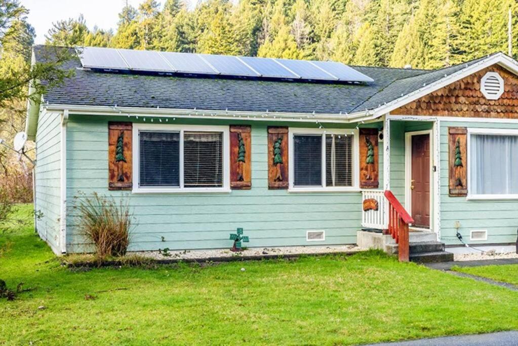 Orick House | Elk Meadow Cabins 13A Bears Den Suite