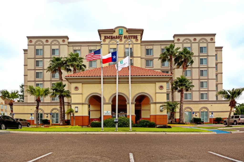 Bonanza Hotel | Embassy Suites by Hilton Laredo