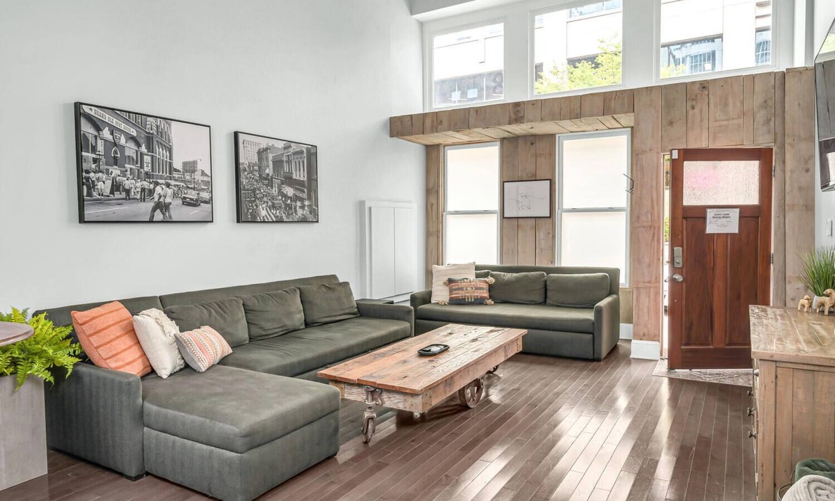 Downtown Nashville Condo | Enjoy extra savings | no rental car needed! Walk to Broadway! The Bettye A Loft by Music City Loft