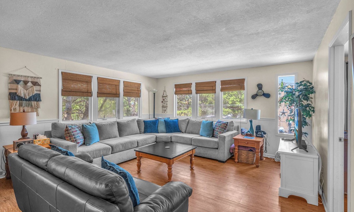 Tierra Del Mar House | Escape to Pacific City in this pet friendly vacation home close to the beach!