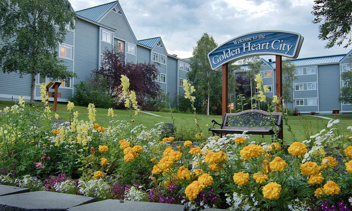 College Hotel | Fairbanks Princess Riverside Lodge
