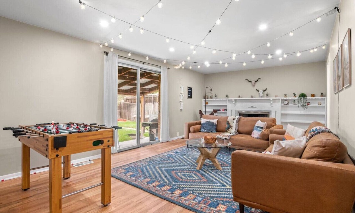 South Westminster House | Family-Friendly 4BR Retreat in Westminster