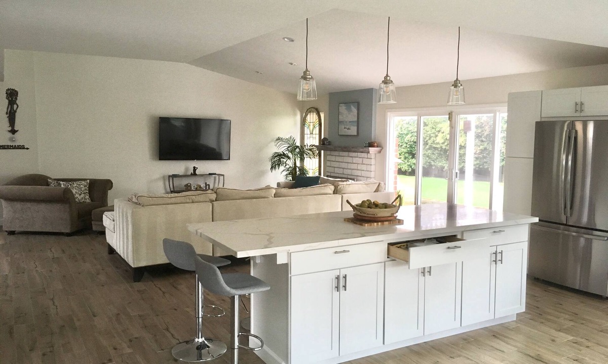 Spinnaker Hill House | Family Friendly Home, open floor plan, private pool, yard, fire pit, 5" to beach