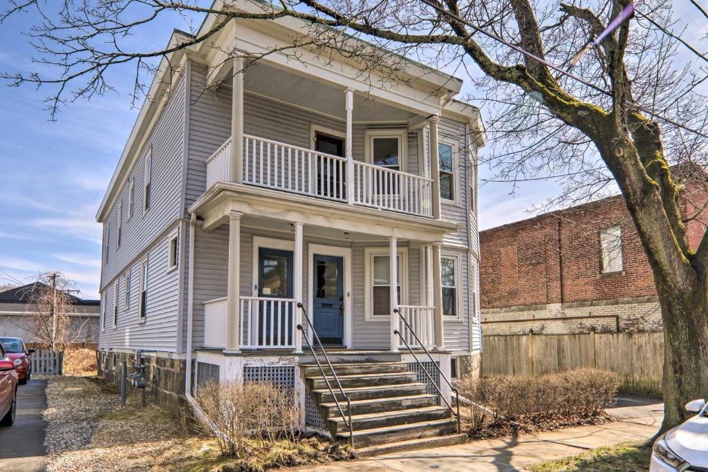 Salem Apartment | Family-Friendly Salem Apt Near Dtwn Sites!