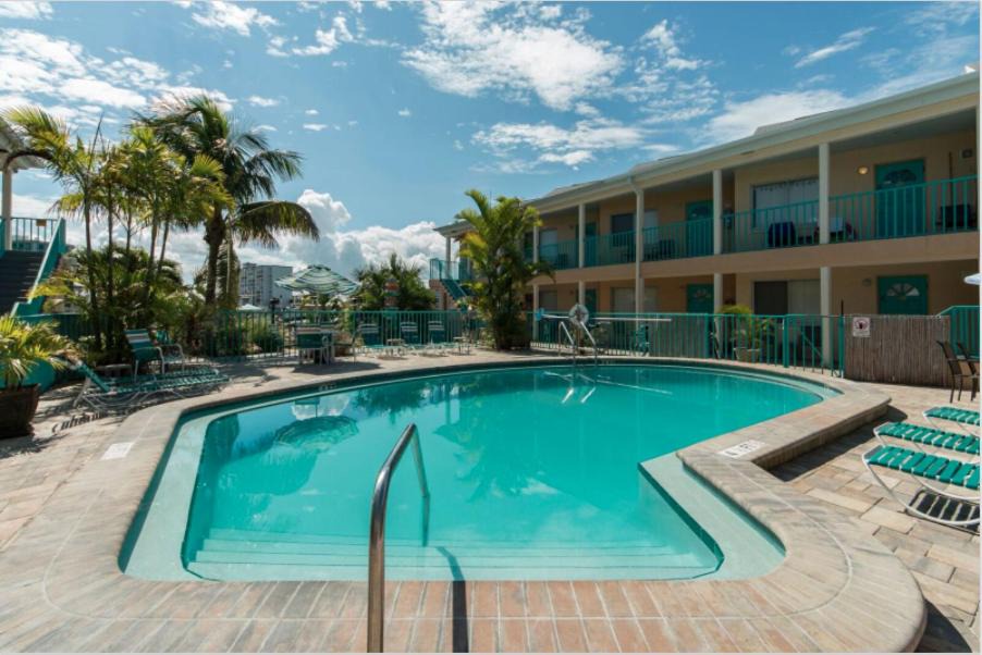 Bay Esplanade House | Five Palms Suite 209 - Daily - Weekly - Monthly