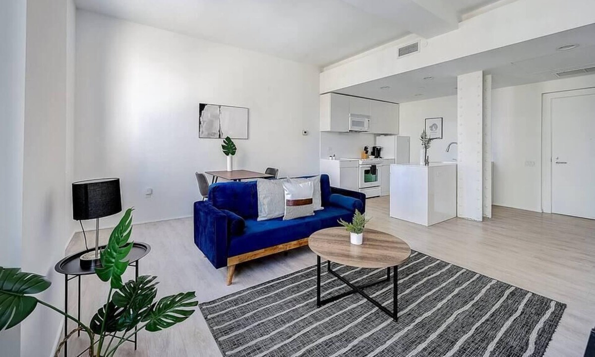Frontdesk Br | Gateway District