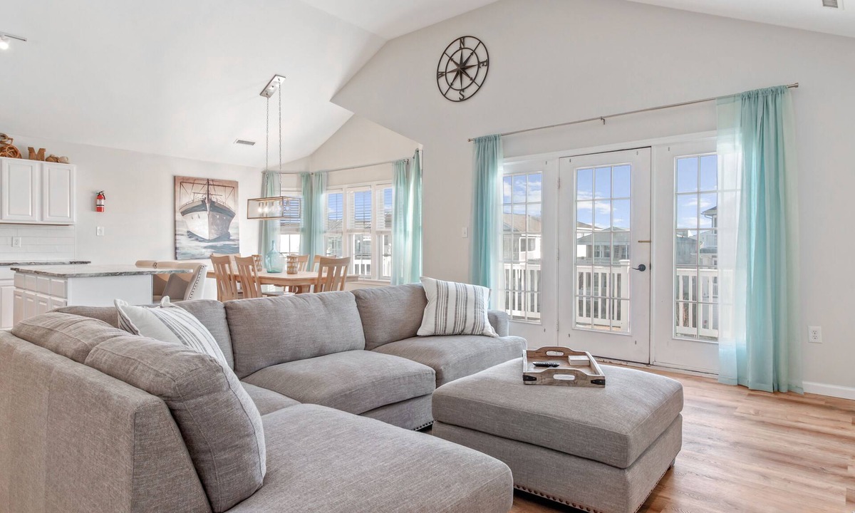 Gold Coast Condo | Gem of the Gold Coast! Don’t wait, Book Now for summer 2026!