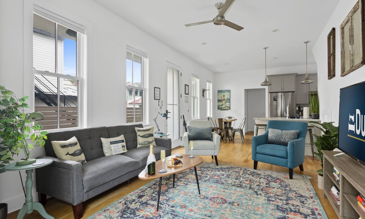 Cannonborough Elliotborough Apartment | Globetrotter Suite C | Whimsical Historic Retreat