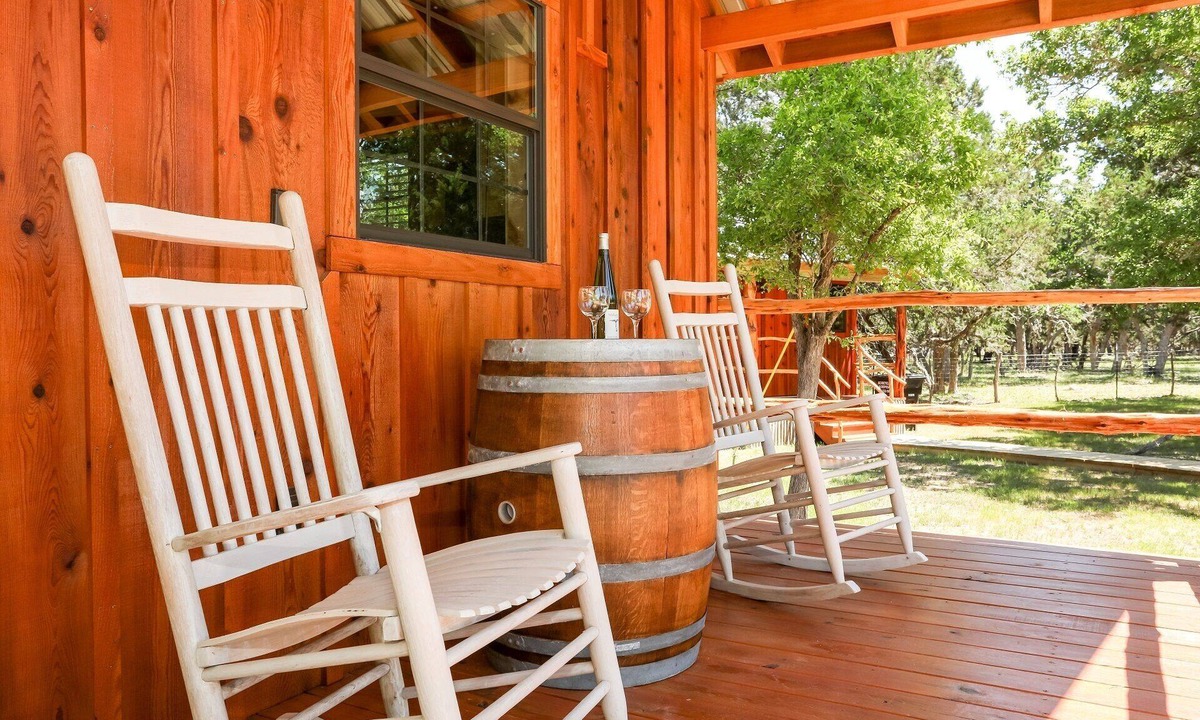 Fredericksburg House | God's Country Cabins- Grace I Peaceful Cabin