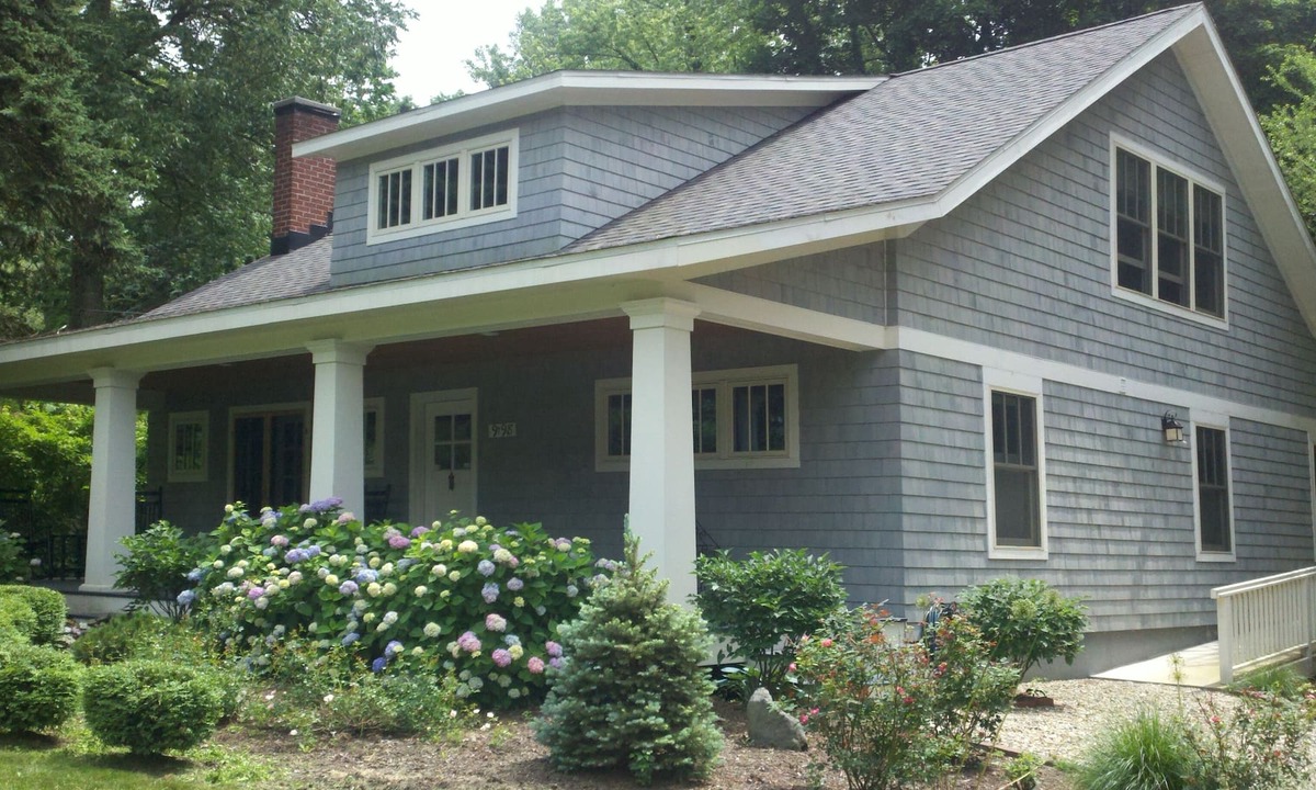 Lakeside Cottage | Gorgeous Cottage on private ravine just steps from Lake Michigan