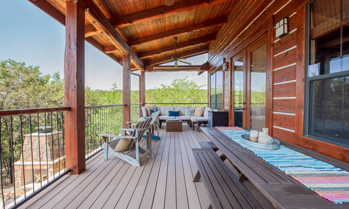 Jonestown House | Gorgeous Hill Country Home with Amazing Lake Travis Views