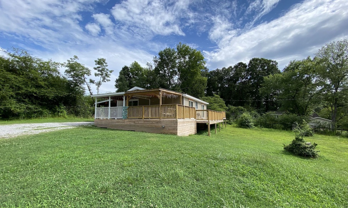 Harrison House | Harrison Bay Hideaway .3 Mi to Lake & 2 Mi to Golf