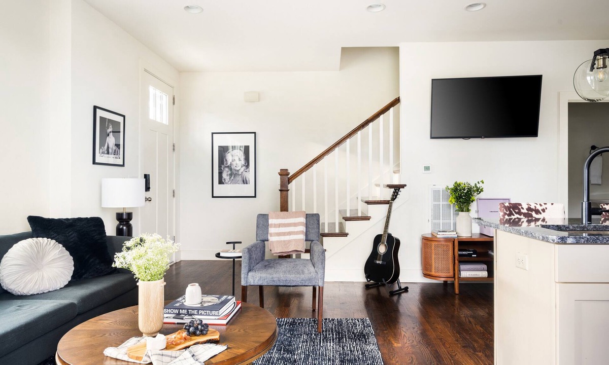 Hart | Chestnut Hill
