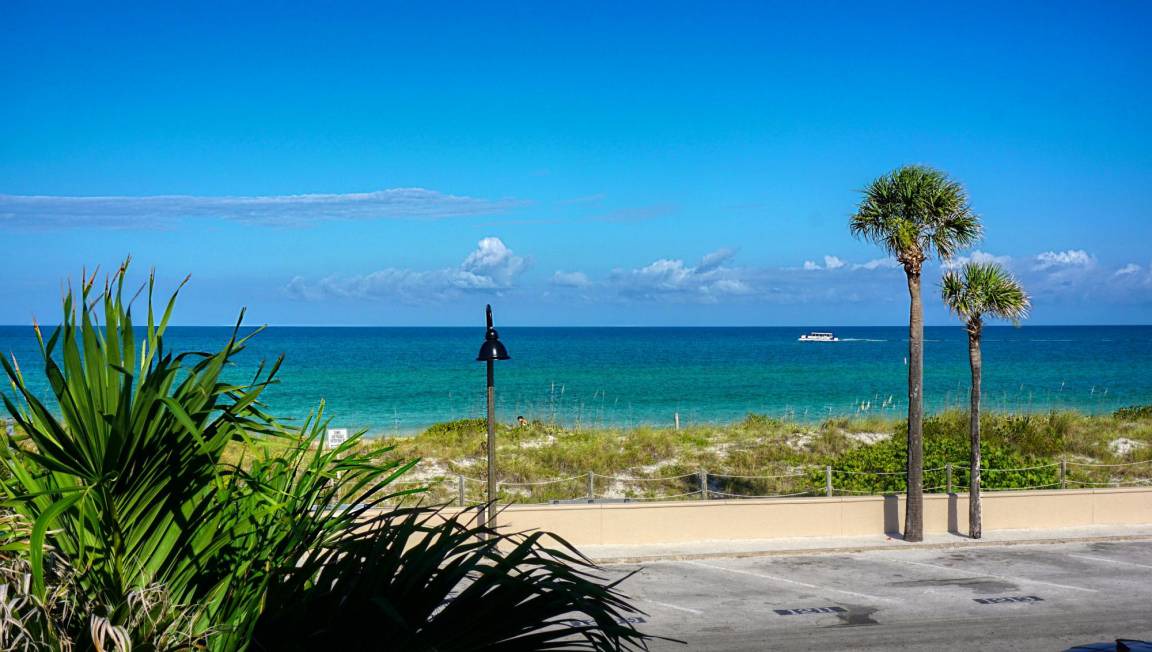 Pass-a-Grille Historic District Apartment | Historic Pass-A-Grille Beach Club Gulf Way 701-5