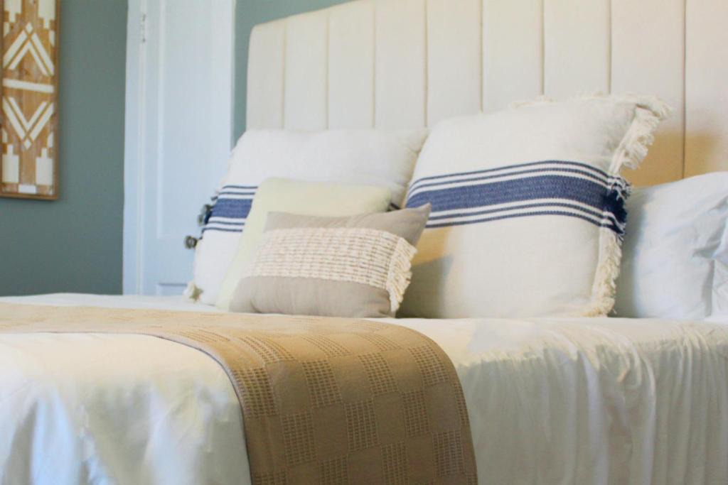 Crosstown House | Historic Revival 2BR Midtown Memphis Free Parking Fast Wifi Free Parking Yes Pets