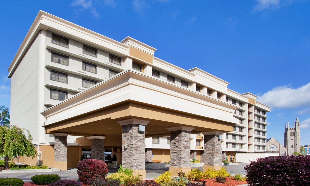 Downtown Niagara Falls Hotel | Holiday Inn Niagara Falls Scenic Downtown, an Ihg Hotel