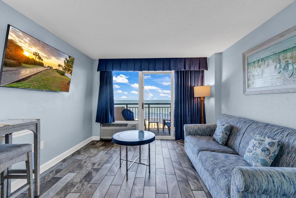 Myrtle Beach Apartment | Hosteeva Boardwalk Beachfront Condo