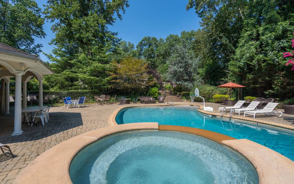 Old Westbury House | House ∙ 4 bedrooms ∙ 8 guests