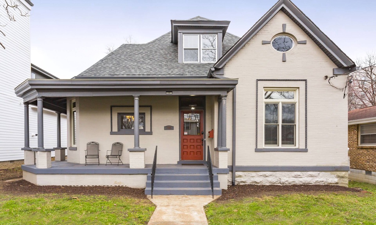 Edgehill House | House in the Heart of Music Row: Gulch, Midtown, Vandy, Belmont, & Broadway.
